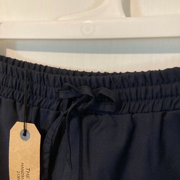 The Editor women's size 42 IT midnight navy elastic waist light silky wool skirt - Picture 8 of 8